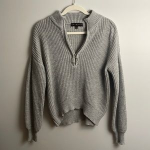 large, half zip-up, very cozy!! ⬜️☕️